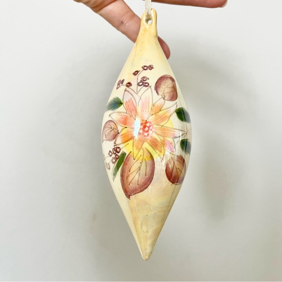 Vintage Hand painted Yellow Glass Ornament with Flowers Unique Beautiful - Picture 2 of 3